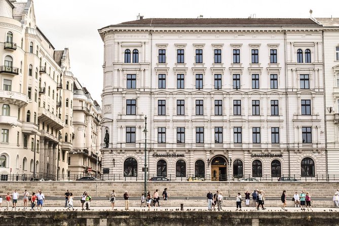 101 things in Budapest - Full Day Tour with Lunch & Metro Pass - Crossing the Danube by Chain Bridge, then steering toward synagogues and medieval Buda churches