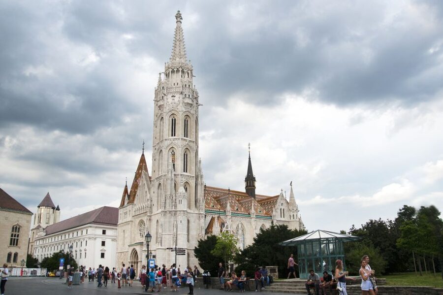 3-Hour Orientation Walking Tour of Buda and Pest - Parliament area to the Danube crossing on metro and bus