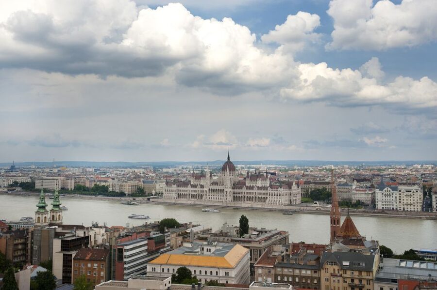 3-Hour Orientation Walking Tour of Buda and Pest - Price and value: $41 plus transit tickets, and why that math works