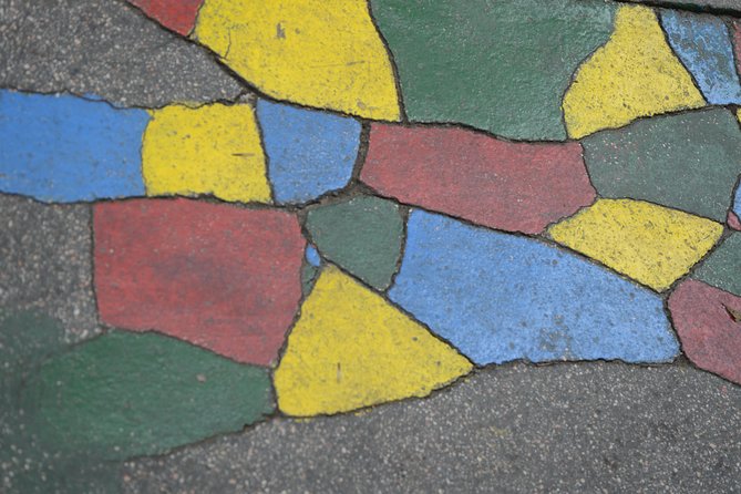 Alternative Street Art Free Walking Tour of Budapest - Timing, walking pace, and weather reality