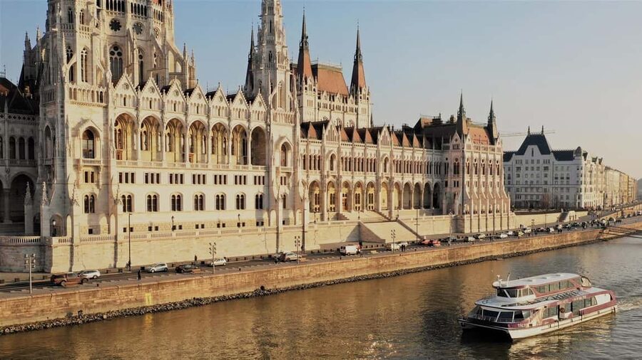 Best of Budapest Cruise - Timing and Check-In: Choose the Right Departure Window