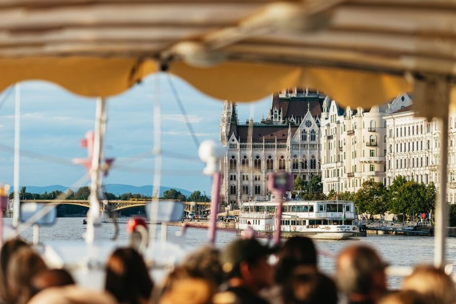 Best of Budapest Cruise - Route Walkthrough: Bridges, Parliament, and Castle Hill From the Water