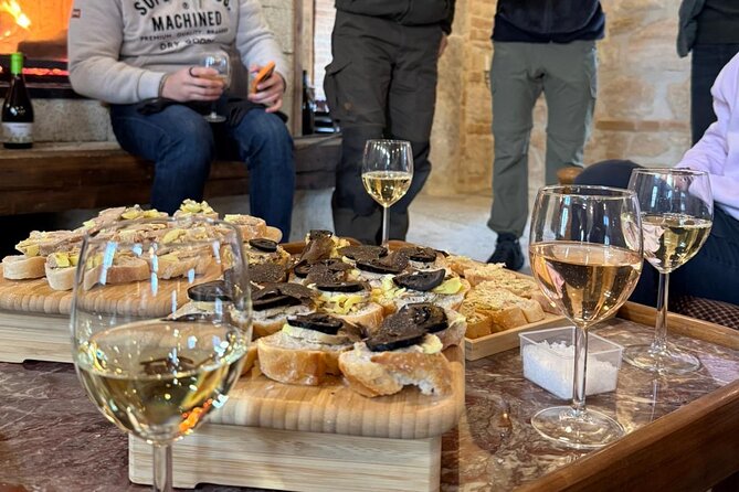 Black Truffle Hunt, Foie Gras & Wines with Budapest Pickup - Budapest pickup to Etyek: a smooth start that sets the tone