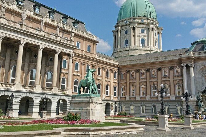 Buda Castle District: Private Tour including Gellért Hill - Should you book the Buda Castle District private tour with Gellért Hill?
