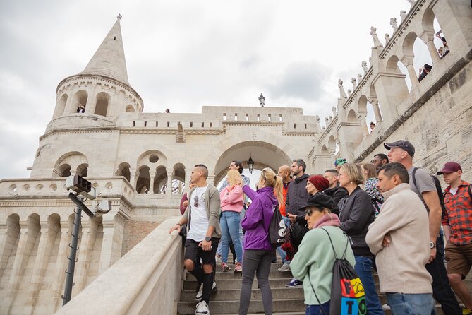 Buda Castle Tour: Fisherman's bastion and hidden gems - Arpad Toth Promenade: a quieter slice of Castle Hill life