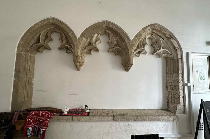 Buda Castle Tour: History and Architecture - Matthias Church area and Fortuna Street: the printing milestone on your walk