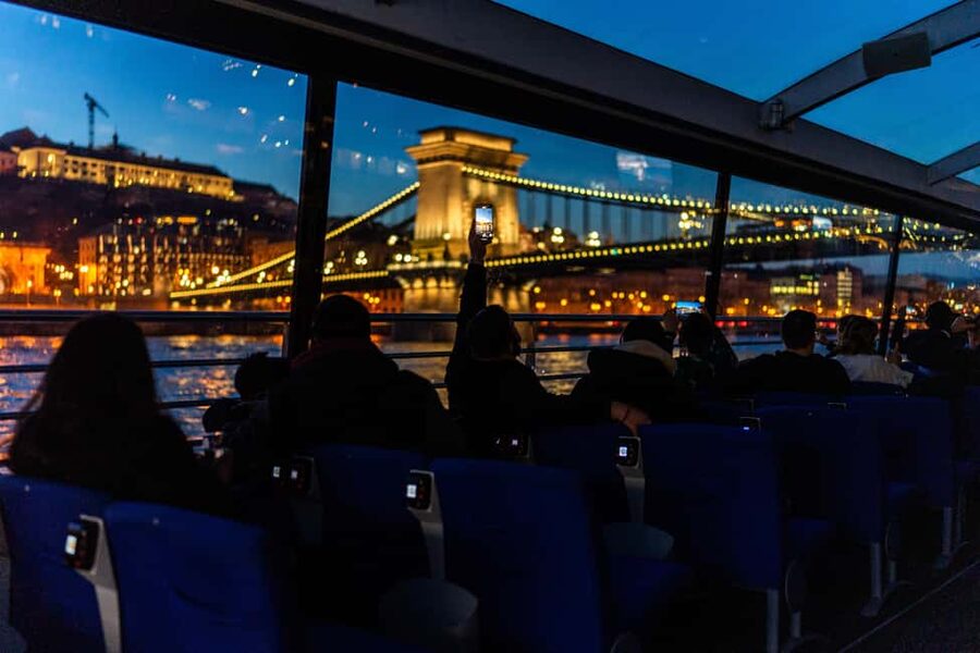 Budapest: 1-Hour Evening Sightseeing Cruise with Drink - What you actually get onboard: a drink, Wi-Fi, and headphones