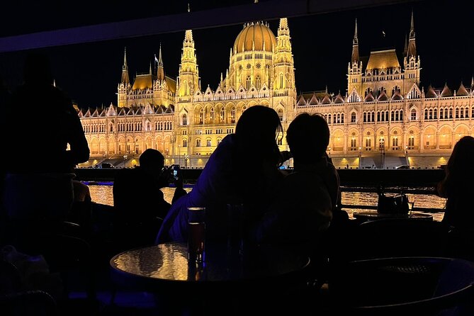 Budapest: 1-Hour Highlights Cruise with Welcome Drink - Who This Cruise Fits Best