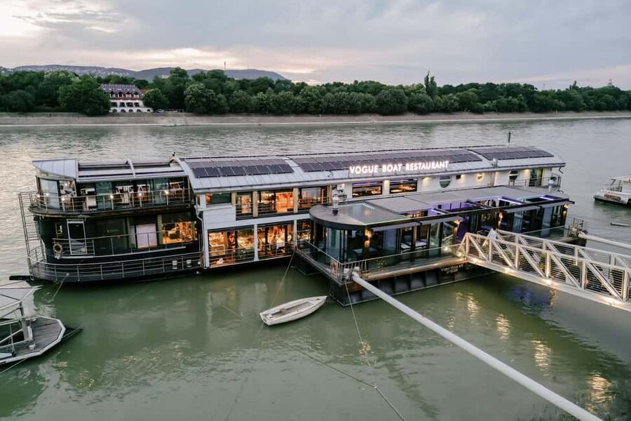 Budapest: 3-Course Dinner for 2 - stationary Boat Restaurant - The menu choices: South Slavic, Hungarian, and Mediterranean influences