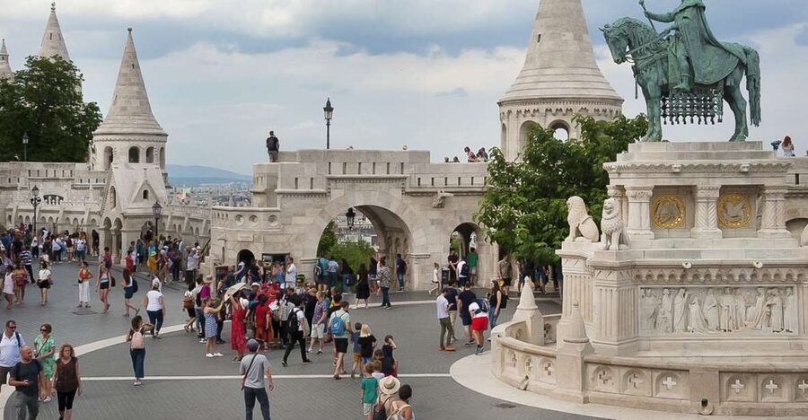 Budapest 3-Hour Walking Tour in Italian - 3 Hours That Actually Gets You Oriented in Budapest