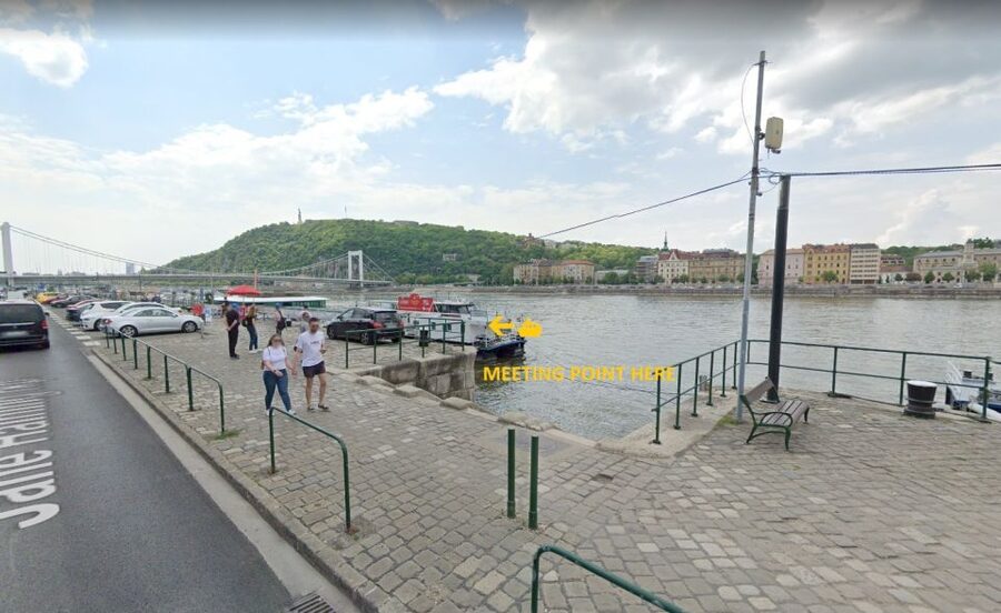 Budapest: 4-Course Dinner River Cruise with Live Folk Music - Timing, Comfort, and Logistics That Matter More Than You Think