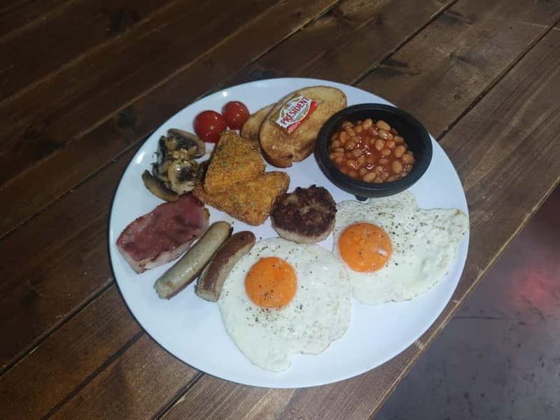 Budapest: 4-hour Bottomless Brunch w/ Cocktails & Craft Beer - Service and the social vibe: why people keep recommending it