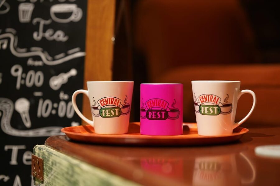 Budapest: 90s Sitcom Escape Room Adventure with Drinks - Team Tips for a Better Escape With 2 to 6 People