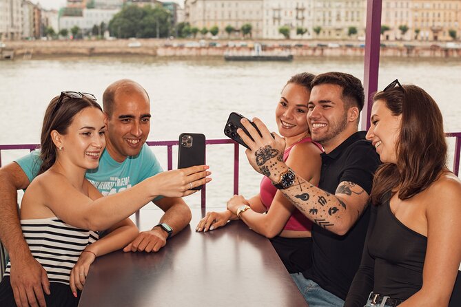 Budapest Audio Guide Cruise with Day, Sunset and Night Options - Buda Castle District and Gellért Hill Views, the Hilly Backdrop That Makes Photos Look Easier