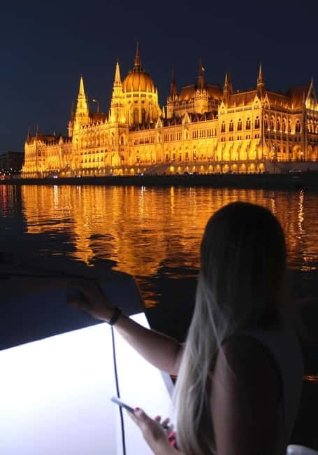 Budapest Boat Cruise with Personal Live Tour Guiding(+Drink) - Key highlights I’d book for