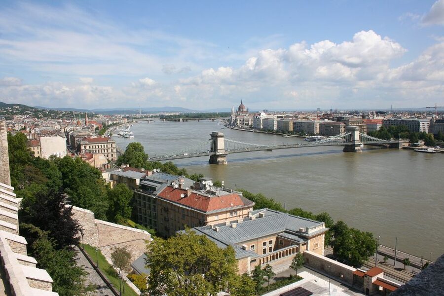 Budapest: Buda Castle Private Walking Tour - Cobblestones, photo stops, and how the tour stays enjoyable
