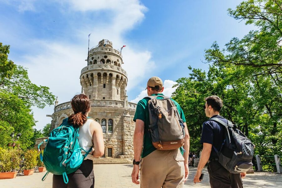 Budapest: Buda Hills Guided Hiking Tour with Optional Lunch - What you will get from Laszlo, beyond sightseeing facts