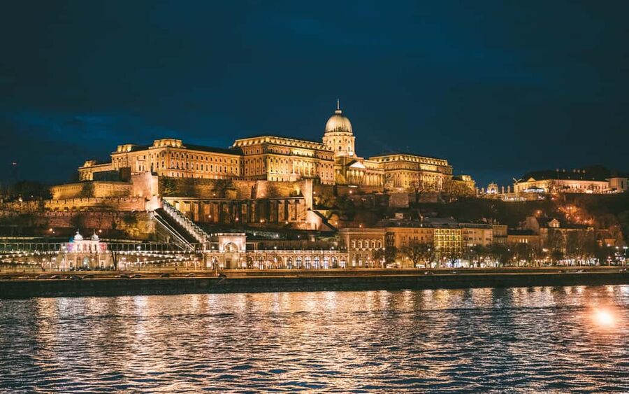 Budapest: By Night Sightseeing Cruise with Welcome Drink - Meeting Point Reality: Where the Tickets Exchange Happens