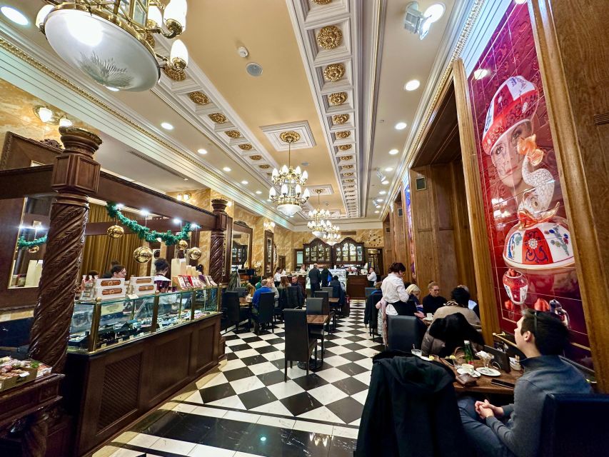 Budapest: Christmas Market Guided Walking Tour with Tastings - Practical Tips So You Enjoy It More