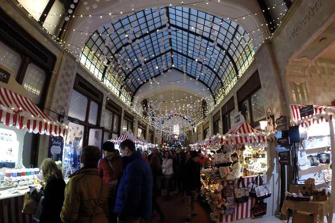 Budapest Christmas Walking Tour & Entry to St Stephen's Basilica - Should you book this Budapest Christmas walking tour?