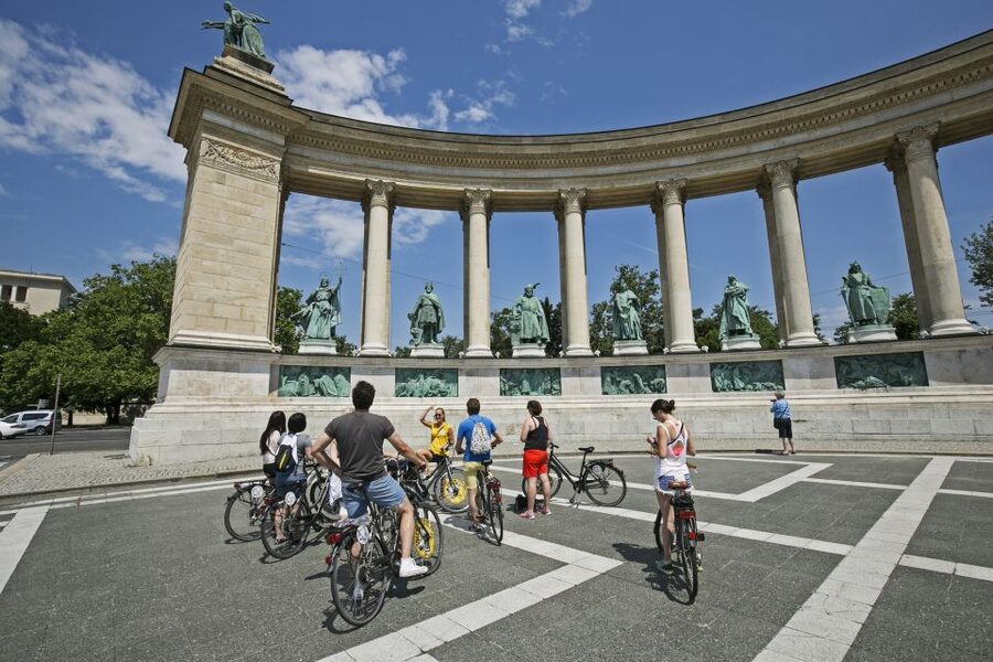 Budapest: City Bike Tour with Coffee Stop - Key Things That Make This Tour Worth It