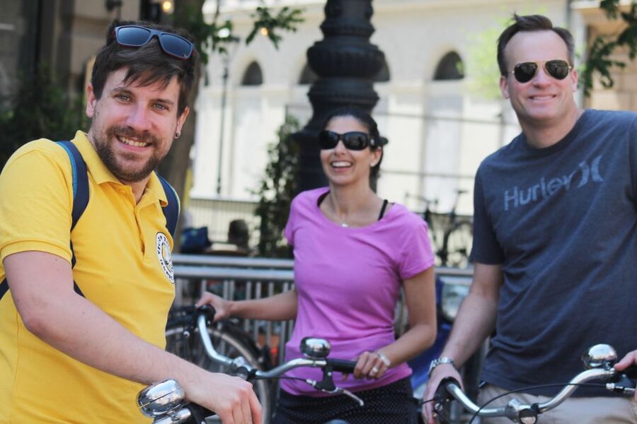 Budapest: City Bike Tour with Coffee Stop - Margit Bridge and Danube Banks, With Chain Bridge and the Bathhouse Area