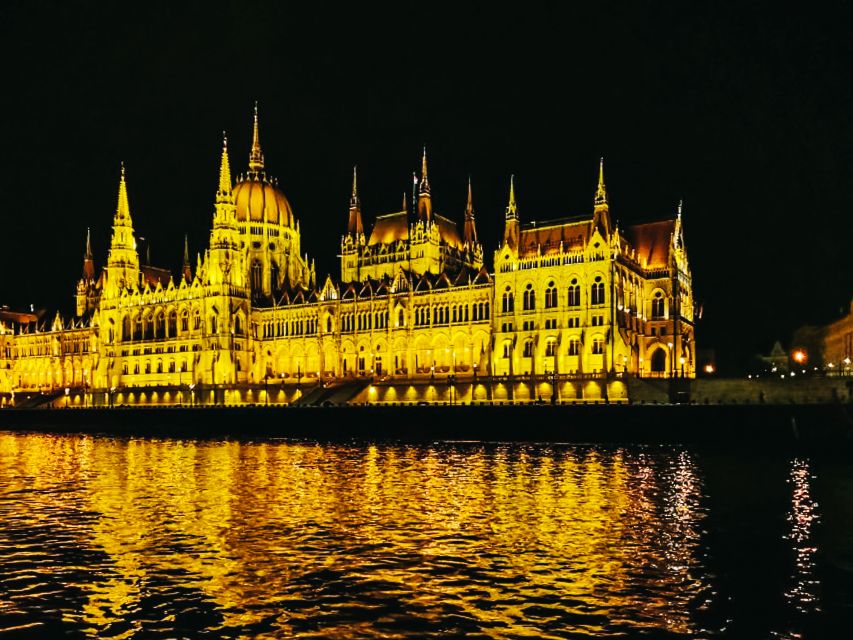 Budapest: City Highlights Sightseeing Cruise - Key things to know before you board
