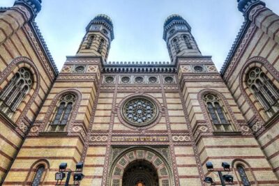 Budapest City Walk in Jewish Quarter