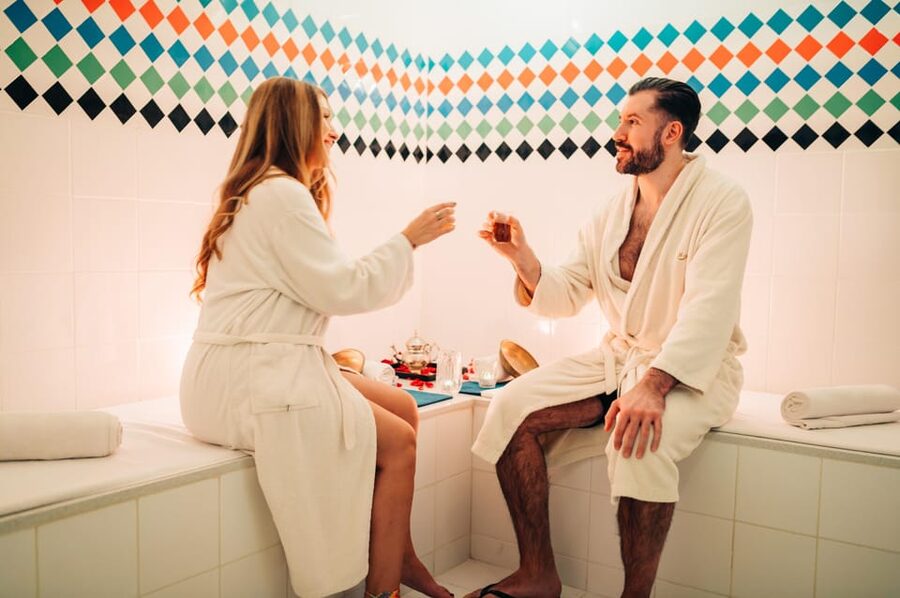 Budapest: Couple Holistic Swedish Massage with Jacuzzi Time - Price and value: $330 per group, and what makes it feel worth it
