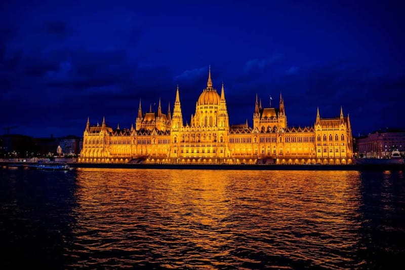 Budapest: Cruise Unlimited Aperol and Prosecco - The 75-Minute Danube Loop and Why It Works