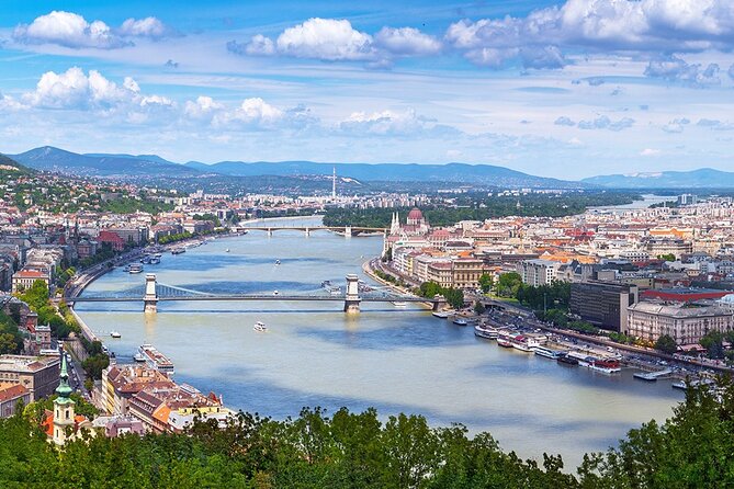 Budapest Danube 1 Hour Sunset or Night Cruise with Audio Guide - Key things that make this cruise worth considering