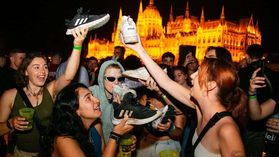 Budapest: Danube Beat Party Cruise with DJ & Drink Packages - Key Things That Make This Cruise Worth Your Time