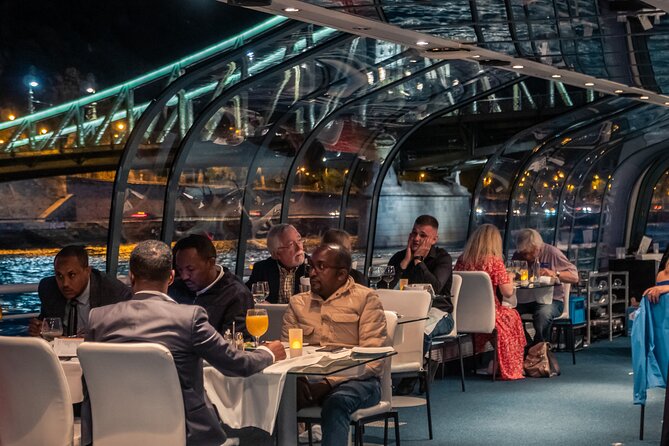 Budapest Danube River Candlelit Dinner Cruise with Live Music - Stop-by-Stop: How the Cruise Builds the Night Views