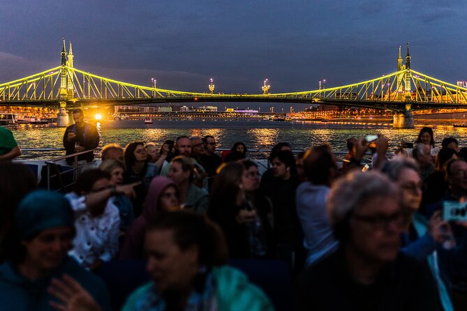 Budapest Danube River Sightseeing Night Cruise with Drink - Parliament and Chain Bridge: The Main Event on a Floodlit Danube