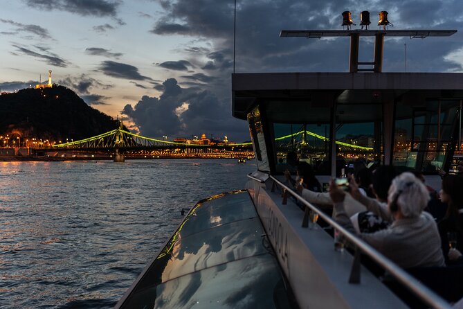 Budapest Danube River Sightseeing Night Cruise with Drink - Drinks Included: What You Can Expect (and the Champagne Confusion)