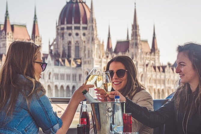 Budapest Danube Sightseeing Cruise with Unlimited Drinks - Where the Boat Stops, and What Each View Is Really For
