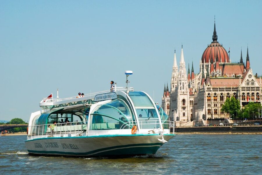 Budapest: Daytime Sightseeing Boat Cruise - Who This Cruise Fits Best (and Who Might Skip It)