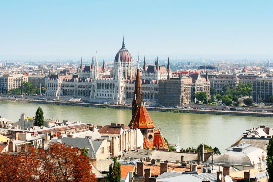 Budapest: Daytime Sightseeing Boat Cruise - Dock 7, Seating Choices, and How to Get the Best Views
