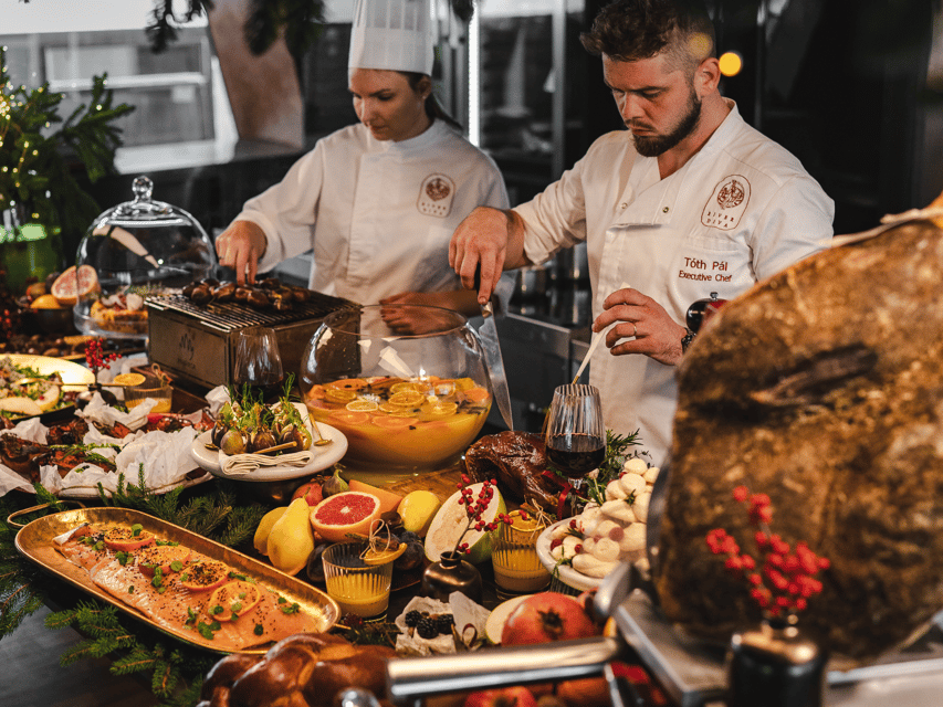 Budapest: Dinner Cruise with Live Music & Unlimited Drinks - River Diva check-in by Chain Bridge: your first win