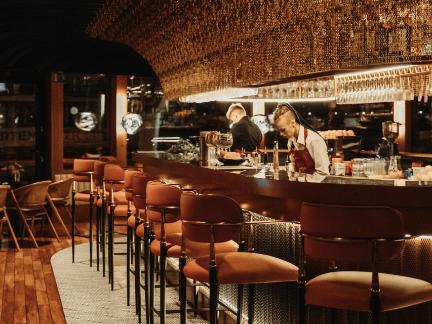 Budapest: Dinner Cruise with Live Music & Unlimited Drinks - Practical tips so your night runs smoothly