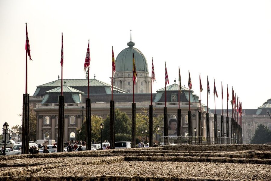 Budapest: Grand City Tour with Parliament Visit - Buda Castle District walk and those skyline views