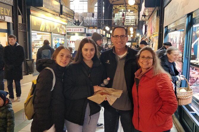 Budapest Great Market Hall Chef‑Led Private Tasting Tour - The story side: how paprika, cured goods, and palinka fit together
