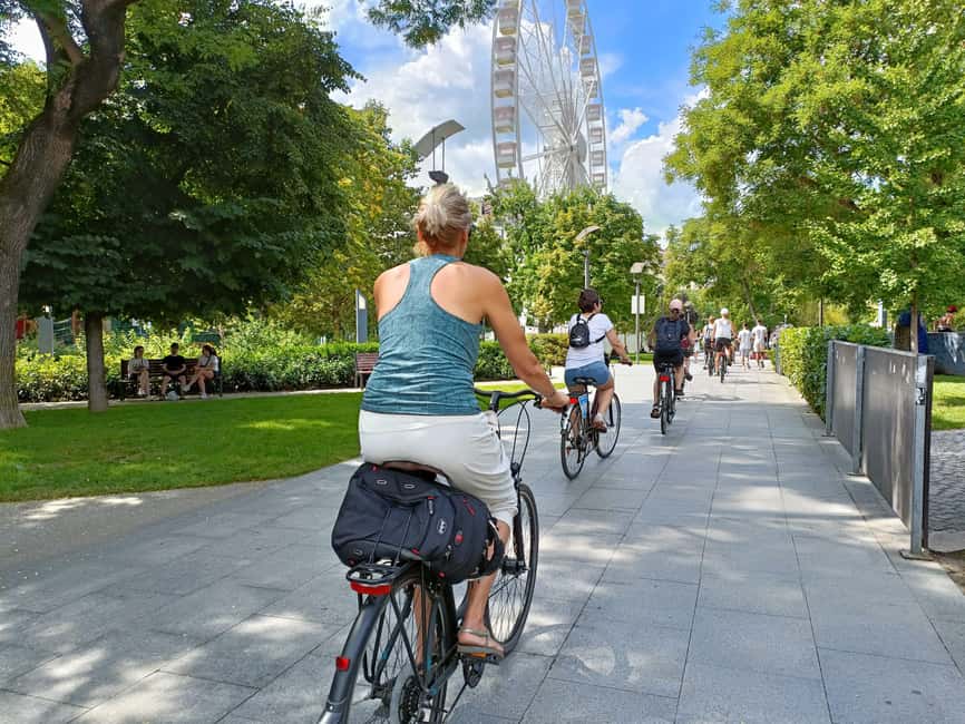 Budapest: Guided Bike & E-bike Tour with a Goulash - Timing, Terrain, and When E-bikes Make Sense