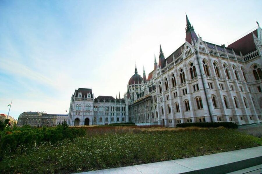 Budapest Half Day Car Tour with Guide - Should You Book This Tour?
