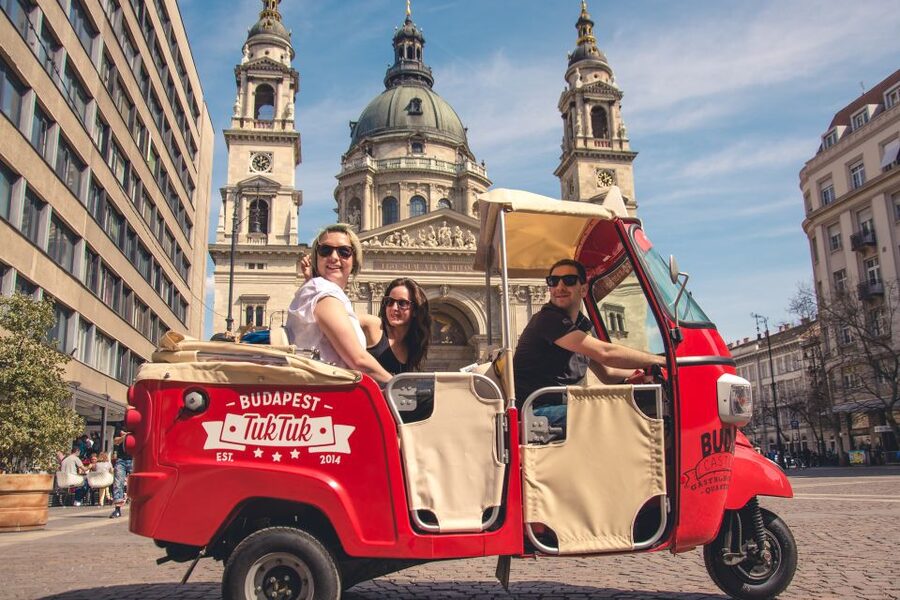 Budapest: Half-Day Exclusive Highlights Private Tour - Private means you can steer the stops