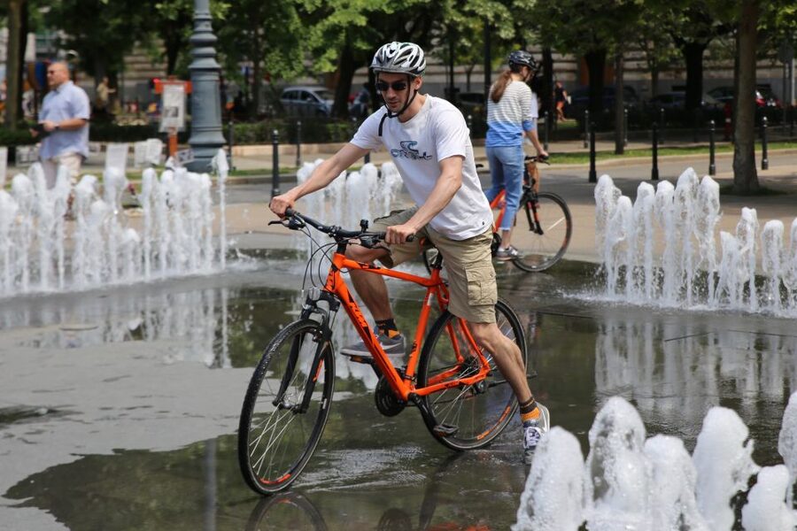 Budapest: Historic Downtown Bicycle Ride with Scenic Views - Andrássy Avenue to Heroes’ Square, the grandeur comes fast
