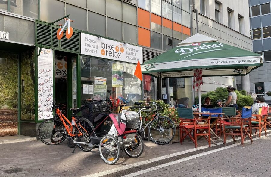 Budapest: Historic Downtown Bicycle Ride with Scenic Views - Danube Bank and the Shoes memorial, plan for the view you will get