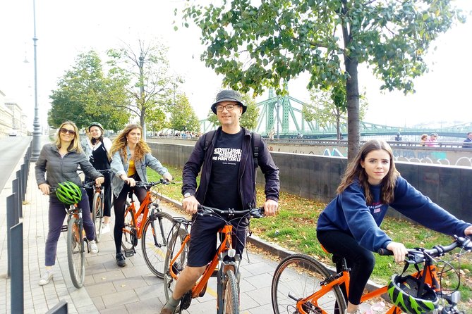 Budapest Historic Downtown Bicycle Tour in small groups - Rumbach Street Synagogue and Liszt Academy: architecture with personality