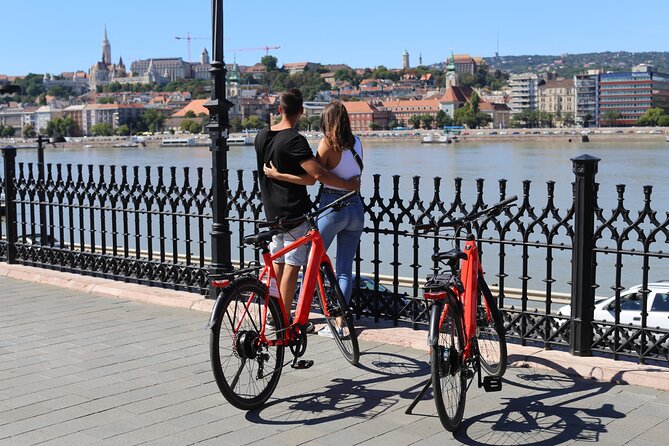 Budapest: Historic Downtown ride on E-Bicycles Buda & Pest - Shoes On The Danube And Széchenyi Chain Bridge Crossing