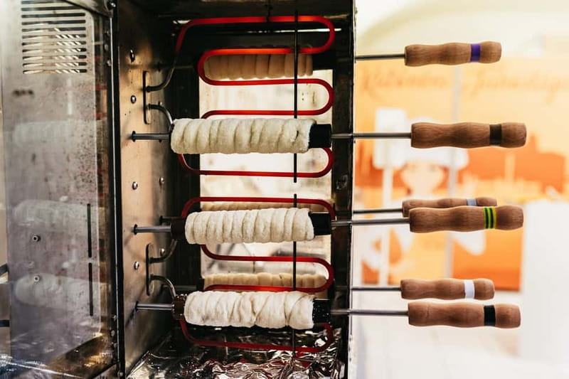 Budapest: Hungarian Chimney Cake Workshop in the City Center - Your 75-Minute Kürtőskalács Lesson: The Steps That Make It Work